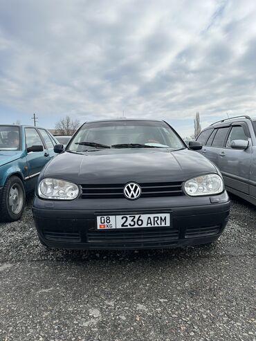 Volkswagen: Volkswagen Golf: 2002 г., 1.6 л, Механика, Бензин, Хетчбек