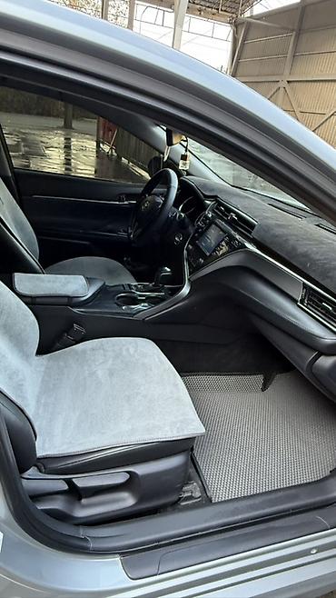 892 2: Toyota Camry: 2018 г., 2.5 л, Автомат, Бензин, Седан — 7