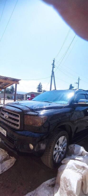 7 орунду машина: Toyota Sequoia: 2010 г., 5.7 л, Автоматтык, Бензин, Жол тандабас