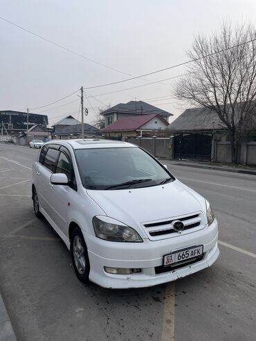 Toyota: Toyota Ipsum: 2003 г., 2.4 л, Автомат, Бензин, Минивэн