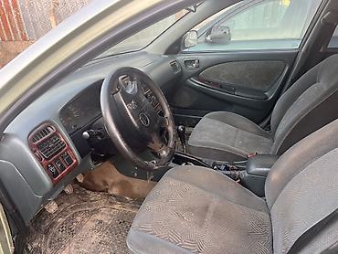 Унаа сатуу: Toyota Avensis: 2002 г., 2 л, Кол менен иштөөчү, Бензин, Универсал — 6
