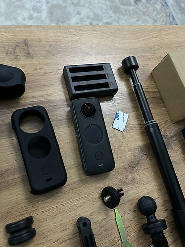 meta quest: Экшн‑камера 360° Insta360 ONE X2 с комплектом аксессуаров. Основные — 8