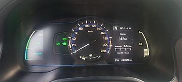 bid e2: Hyundai Ioniq: 2018 г., 1.6 л, Автомат, Гибрид, Хэтчбэк — 10