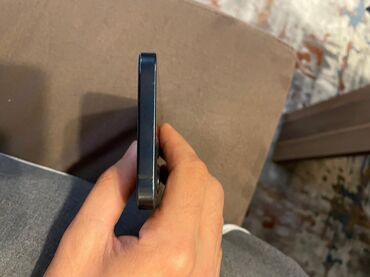 iphone 4s bu satın: IPhone 12, Qara