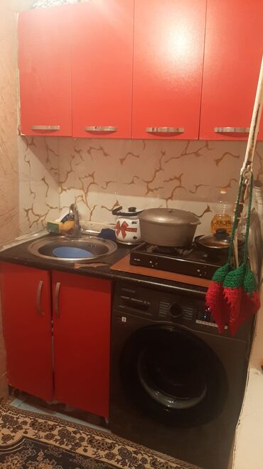 Mənzil kirayələyirəm: 1 otaqlı mənzil – zaldan, sanitar qovşaqdan və mətbəx üçün ayrılmış — 6