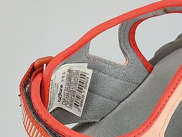 buty crocs ccc: Sandałki Decathlon, 35, Używany — 4