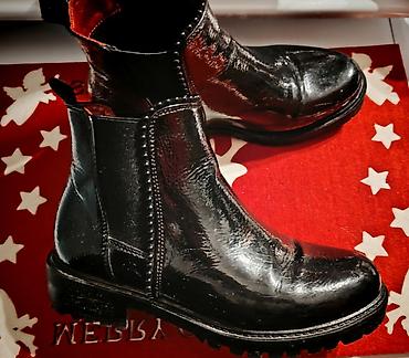 nine west papuče: Ženske lakovane gležnjače – crne, Chelsea stil - Sjajan crni lak — 3
