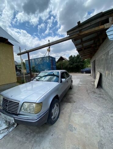 машина опел: Mercedes-Benz W124: 1988 г., 2.3 л, Механика, Бензин, Седан