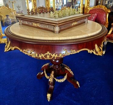 komode sa nogicama: SNIŽENJEE!!! Elegantni sto u Francuskom stilu Luja XVI, sa ukrasnim