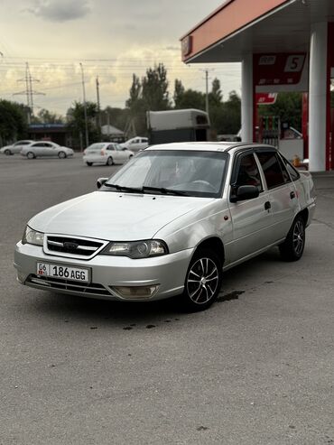 машина кеж: Daewoo Nexia: 2009 г., 1.5 л, Механика, Бензин, Седан