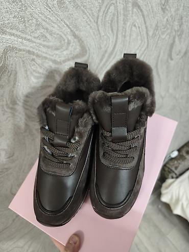 merrell кроссовки: Зимние женские кроссовки с мехом Лёгкие, очень красиво смотрятся на — 2