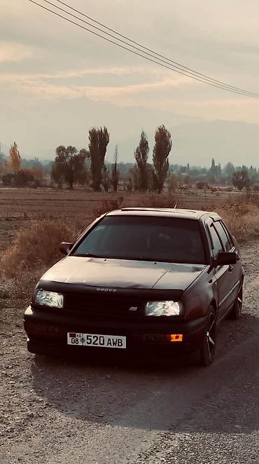 панель машины: Volkswagen Vento: 1994 г., 1.8 л, Механика, Бензин, Седан — 7
