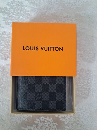 kozni aksesoari: Muški novčanik, Louis Vuitton, Materijal: Koža