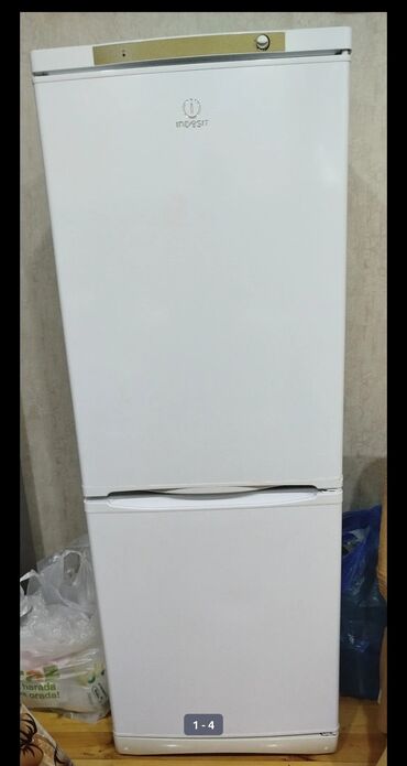 Б/у 2 двери Indesit Холодильник Продажа, цвет - Белый, С диспенсером