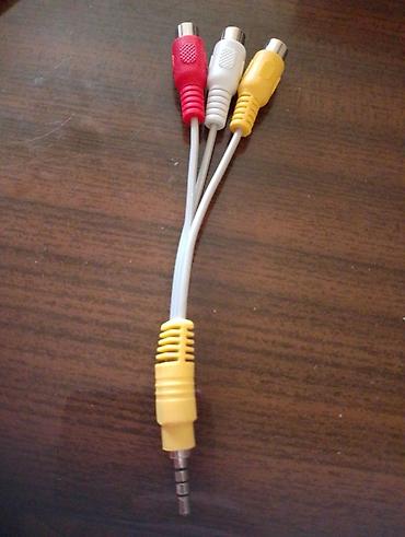 3.5 mm TRRS-dən 3x RCA (kompozit A/V) adapter kabeli - Qoşulma: 1x