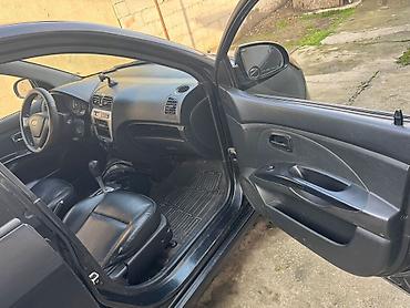 Microcar: Microcar : 2011 г., 1 л, Автомат, Бензин, Хэтчбэк — 8