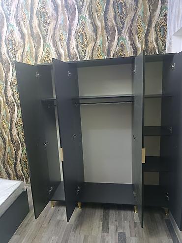 iskaflar: Yeni, 4 qapılı, Güzgülü, Boz, Açılan, Düz dolab — 4