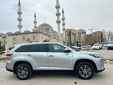 Toyota: Toyota Highlander: 2019 г., 3.5 л, Типтроник, Гибрид, Кроссовер — 8