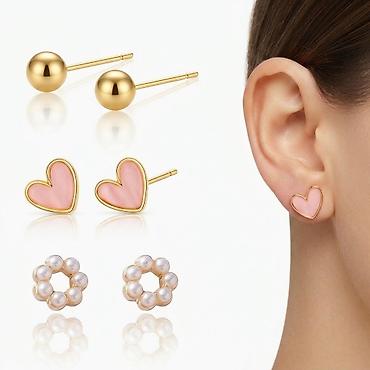 Серьги сөйкө Г - цветочки ✨, размер 1 см, S/ Серьги сөйкө Г в виде at lalafo.kg Серьги сөйкө Г - цветочки ✨, размер 1 см, S/ Серьги сөйкө Г в виде