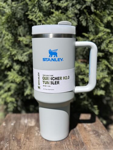 Стаканы: Термокружка Stanley😍😍😍 Объем 1,18л и 0,8л Все цвета в наличии Держит — 16