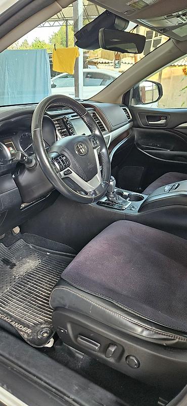 Toyota: Toyota Highlander: 2018 г., 3.5 л, Вариатор, Гибрид, Минивэн — 11