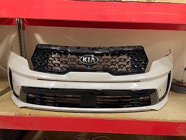 kuzu: Ön, Kia Sorento — 1