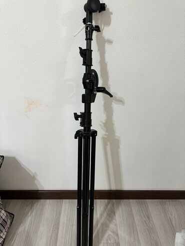 бу оборудование для ресторанов: Стойка-журавлик. 
3000 сом