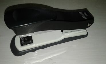 Steplerlər: Təzə stepler satılır. 2 ədəd var. Biri 5 manat — 6