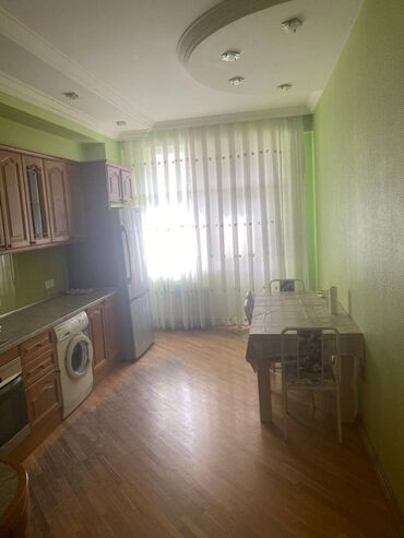 Köhnə tikili: Bakı, 3 otaqlı, Köhnə tikili, m. Gənclik, 140 kv. m — 18