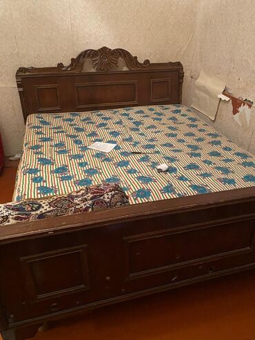 carpayi satilir: Двуспальная кровать