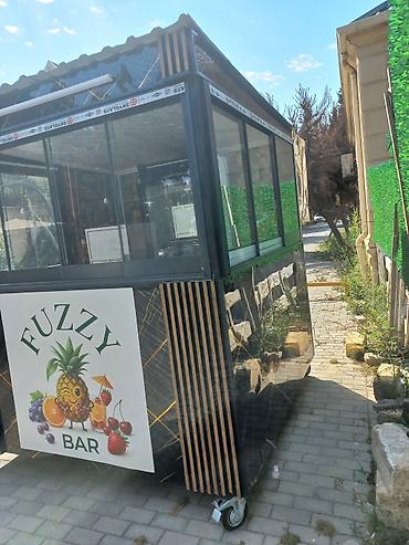 Portativ satış köşkü – “Fuzzy Bar” temalı -İcarəyə verilir aylıq 450 lalafo.az -da Portativ satış köşkü – “Fuzzy Bar” temalı -İcarəyə verilir aylıq 450