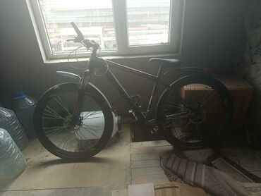 qaçış trenajoru satılır: Dağ velosipedi Trinx, 26"