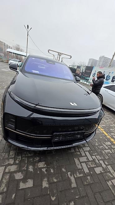 Lixiang: Lixiang L7: 2024 г., 1.5 л, Автомат, Гибрид, Кроссовер — 1
