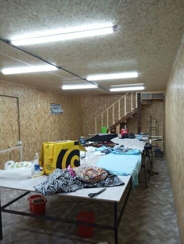 переносной туалет: Аламединский рынок / базар Сдается помещение (под цех) Площадь:80м2