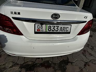 BYD: BYD E5: 2019 г., Электромобиль, Седан — 4
