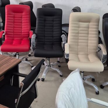 Ofis və oyun kresloları: Yeni, Təkərli, Qolları tənzimlənir, Dəri -da lalafo.az — 28 Ofis və oyun kresloları: Yeni, Təkərli, Qolları tənzimlənir, Dəri — 28
