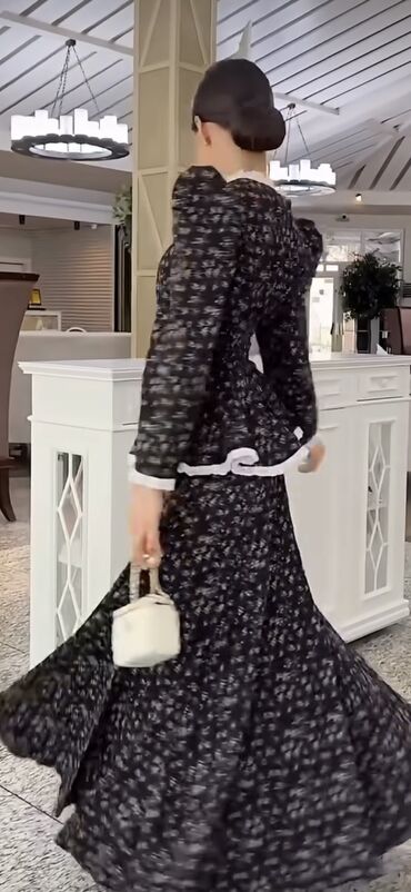 женские куртки с капюшоном: Кече көйнөгү, Узун модель, Жеңдери менен, L (EU 40)