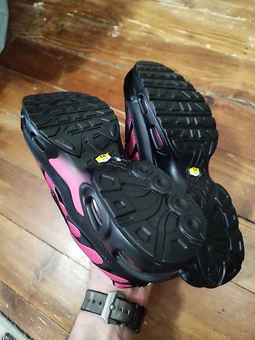 Patike: Velicine od 36 do 41 Nike Air Max Plus (Tn) patike – crno/roze prelaz — 6