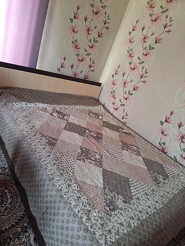 мебель для спальных: Спальный гарнитур: кровать двуспальная + трюмо (комод с большим — 4