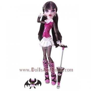 Çəngəllər: Satılmır,bu kuklalar veya buna oxşayanlar alınır.Monster high, ever