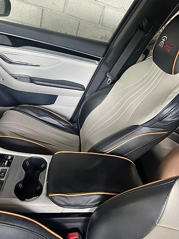 Салон үчүн аксессуарлар: Комплект авточехлов на сиденья на Byd song plus2024года б/у и полики — 2