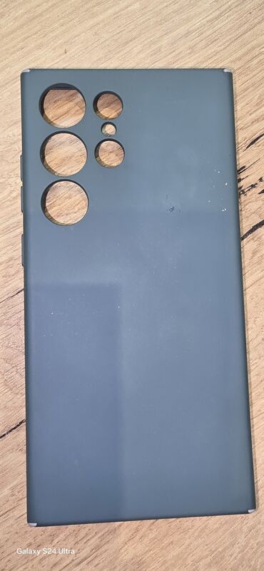 pec az: Samsung Galaxy S24 Ultra üçün arxa qoruyucu keyfiyyetli örtük. -