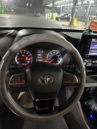 Toyota: Toyota Highlander: 2020 г., 3.5 л, Автомат, Бензин, Кроссовер — 8