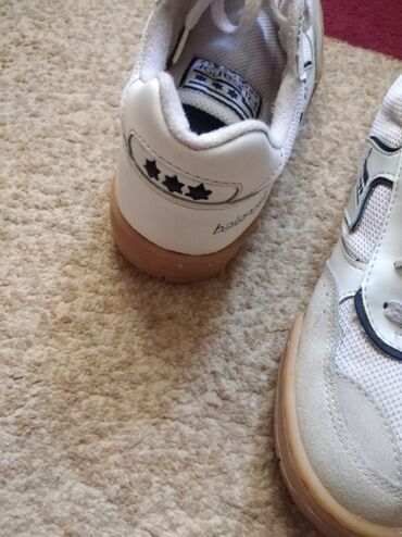 Women's Sneakers and athletic shoes: Ölçü: 37, İşlənmiş — 8