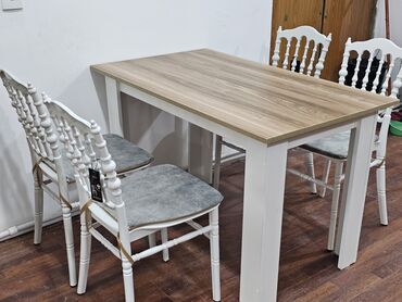 Ev üçün digər mebel: Qonaq otağı üçün, Açılmayan, Dördbucaq masa, 4 stul