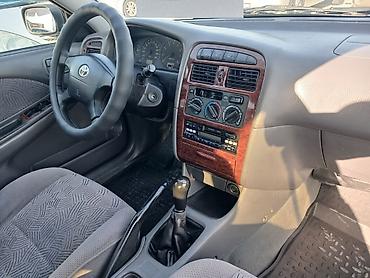 mini jack: Toyota Avensis: 1999 г., 2 л, Механика, Бензин, Универсал — 2
