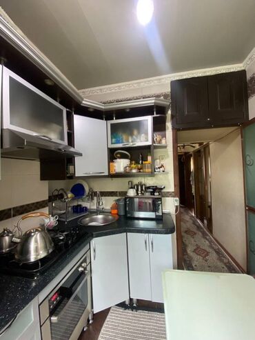 снять квартиру в заре: 3 комнаты, 62 м², 105 серия, 4 этаж, Косметический ремонт