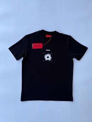 Majice: Men's T-shirt Hugo Boss, XL (EU 42), bоја - Crna