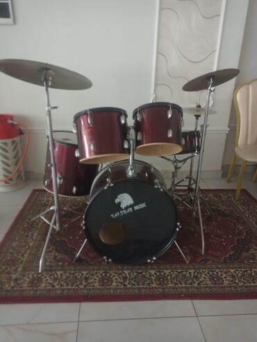 подставка под синтезатор бу: Акустическая ударная установка Kaixuan Music, бордовый глянец. Состав