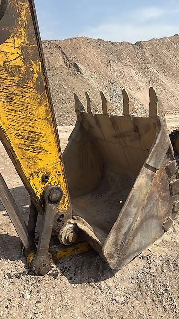кран авто: Экскаватор, Komatsu, 2010 г., Гусеничный — 3